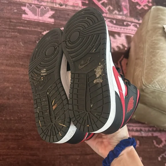 Air Jordan Kids 1 Mid "Chicago Black Toe" sneakers - Picture 5 of 5